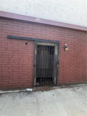 5262 E Washington Blvd, Commerce, CA 90040