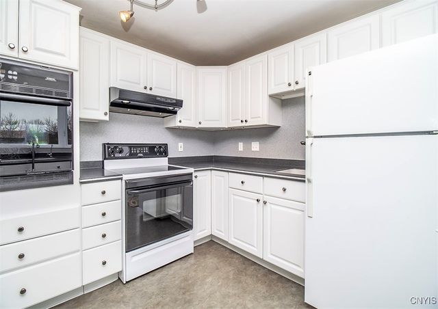 4514 Wilcox Place, Onondaga, NY 13078