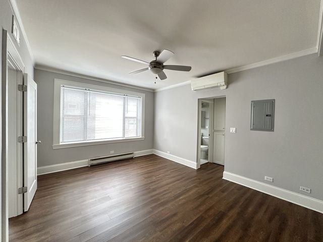 817 W Lakeside Place 409, Chicago, IL 60640