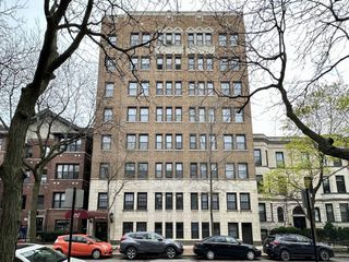 817 W Lakeside Place 409, Chicago, IL 60640