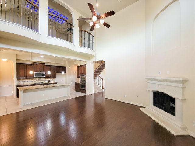 2210 Pearl Bay Court, Pearland, TX 77584