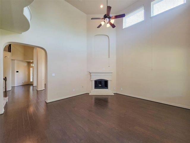 2210 Pearl Bay Court, Pearland, TX 77584