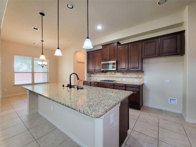 2210 Pearl Bay Court, Pearland, TX 77584