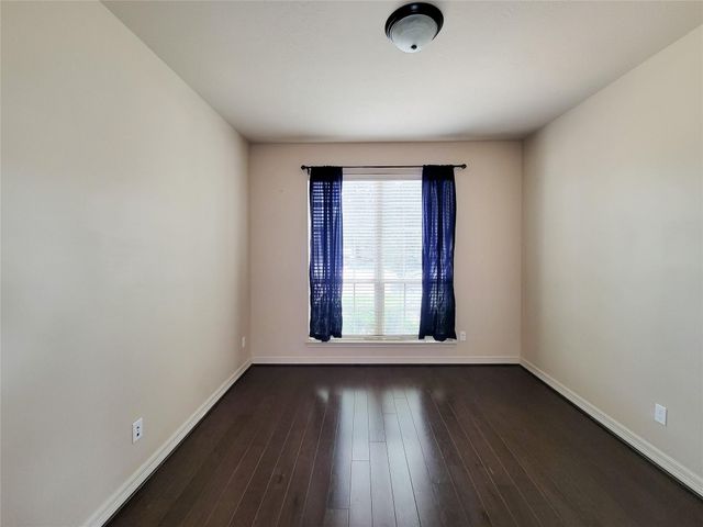 2210 Pearl Bay Court, Pearland, TX 77584