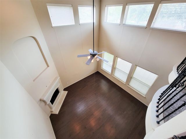 2210 Pearl Bay Court, Pearland, TX 77584