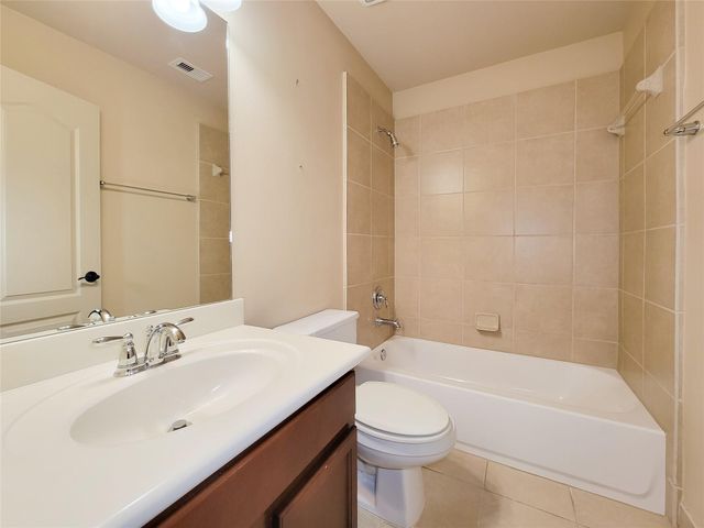 2210 Pearl Bay Court, Pearland, TX 77584