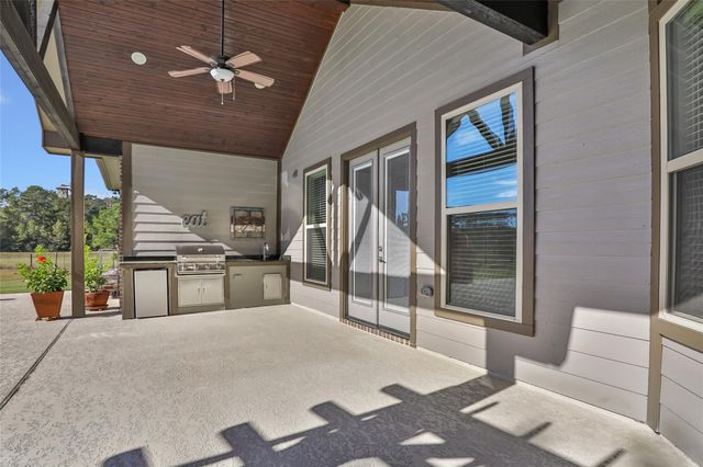 9006 Water Buck Lane, Conroe, TX 77303