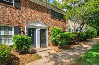 2811 Bleeker Square F, Winston-salem, NC 27106
