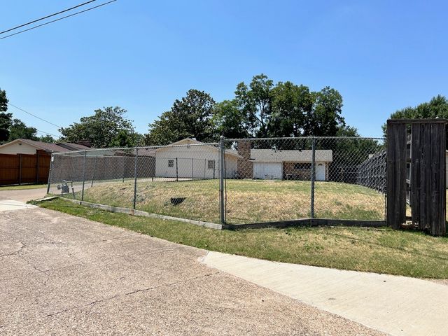 2024 Custer Parkway, Richardson, TX 75080