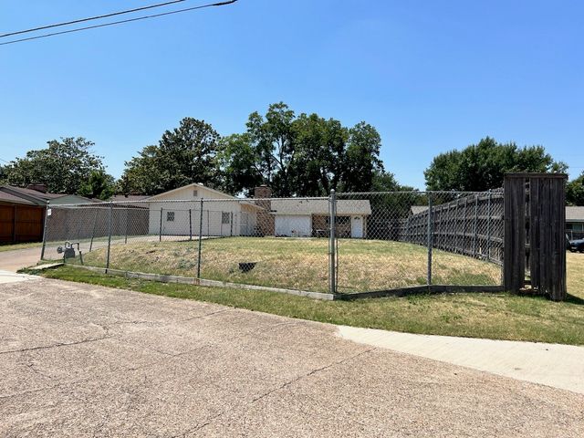 2024 Custer Parkway, Richardson, TX 75080