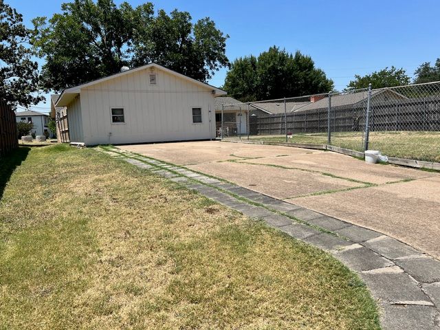 2024 Custer Parkway, Richardson, TX 75080