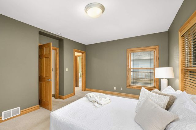 510 University Avenue NE, Minneapolis, MN 55413