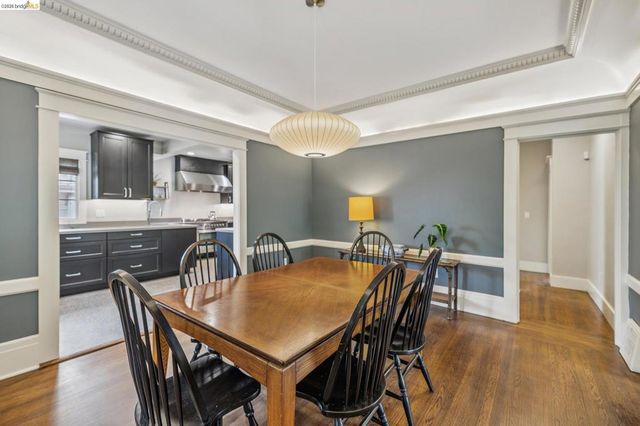 2739 10Th Ave, Oakland, CA 94606