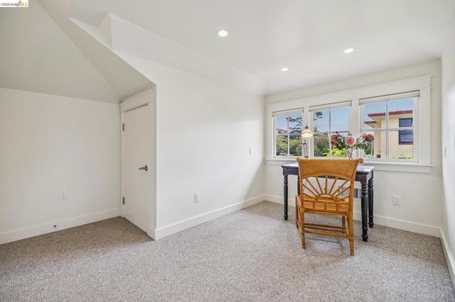 2739 10Th Ave, Oakland, CA 94606