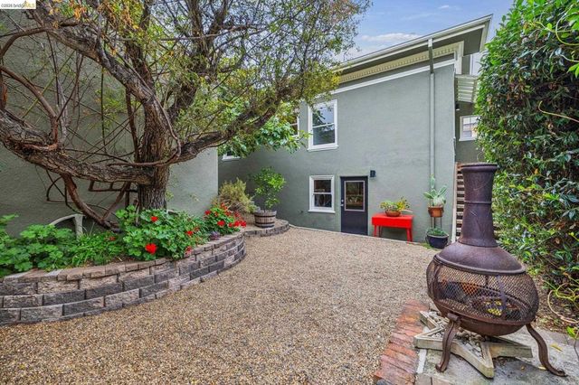 2739 10Th Ave, Oakland, CA 94606