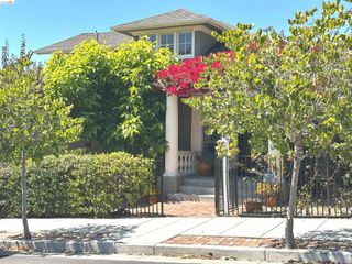 2739 10Th Ave, Oakland, CA 94606