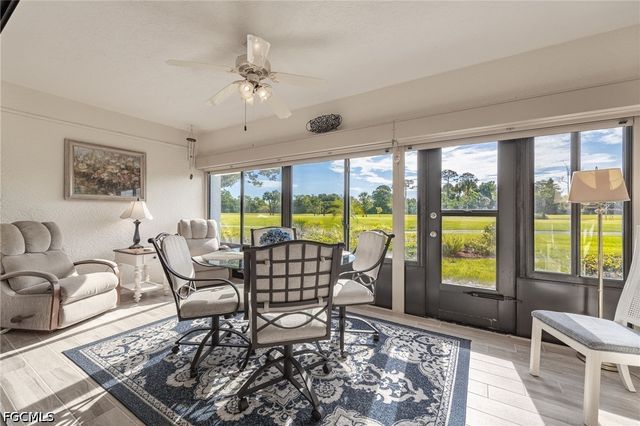 5905 Trailwinds DR 812, Fort Myers, FL 33907