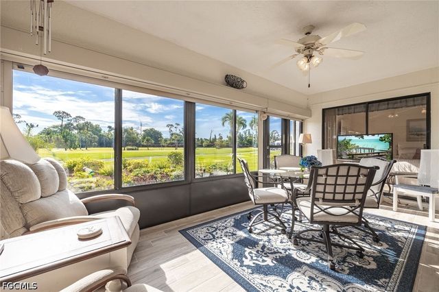 5905 Trailwinds DR 812, Fort Myers, FL 33907
