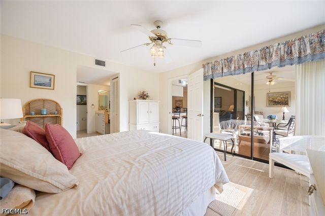 5905 Trailwinds DR 812, Fort Myers, FL 33907