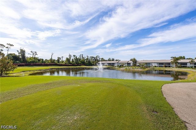 5905 Trailwinds DR 812, Fort Myers, FL 33907