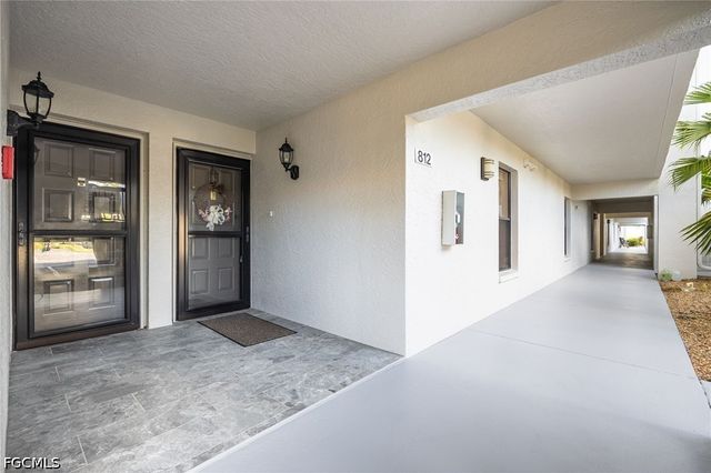5905 Trailwinds DR 812, Fort Myers, FL 33907