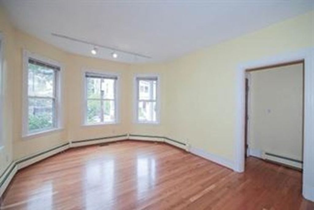 60 Highland Avenue 1, Cambridge, MA 02139