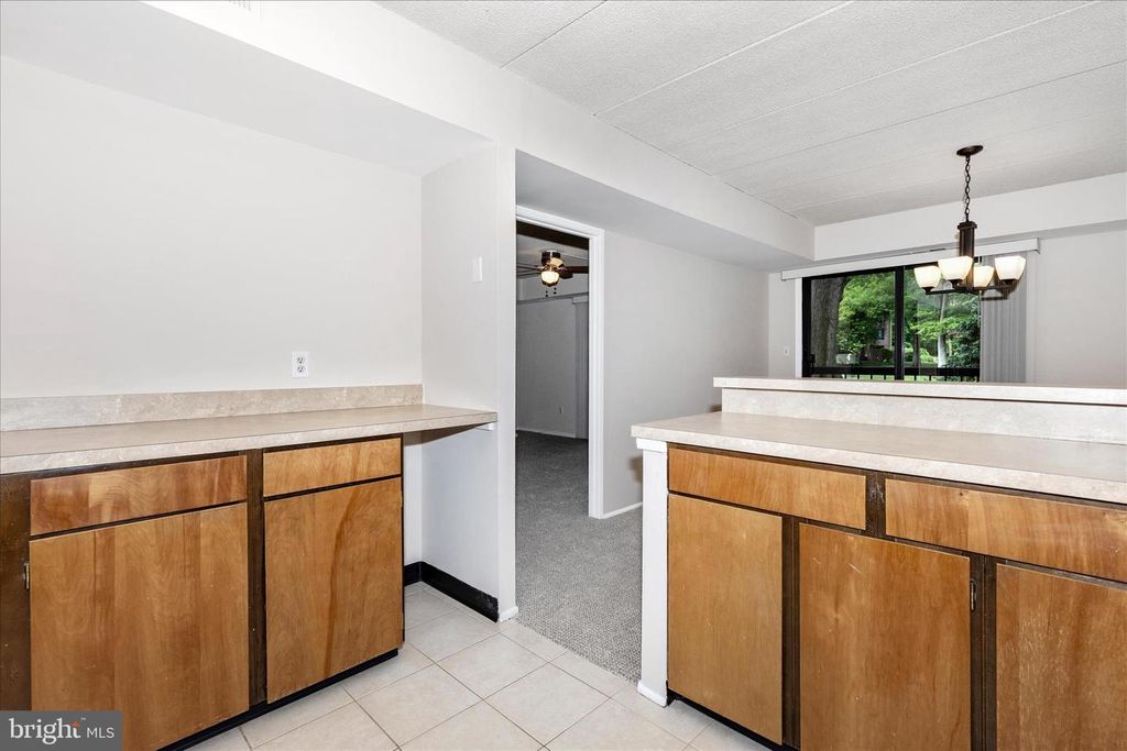 Image 20 of property listing at 5713 HARPERS FARM RD #C, Columbia, MD 21044