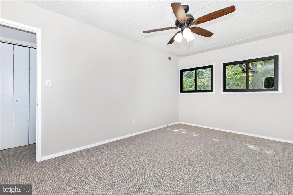 Image 24 of property listing at 5713 HARPERS FARM RD #C, Columbia, MD 21044