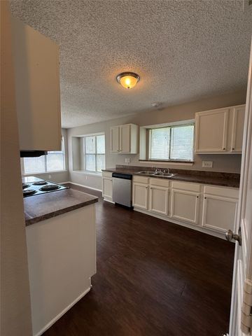 1330 Planters Road, Mesquite, TX 75149