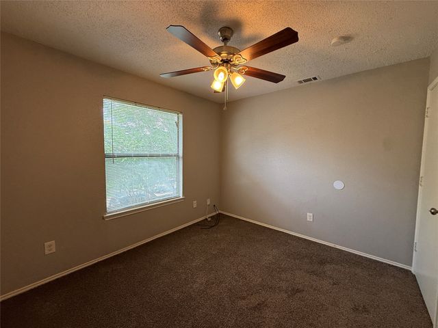 1330 Planters Road, Mesquite, TX 75149