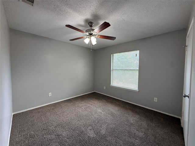 1330 Planters Road, Mesquite, TX 75149