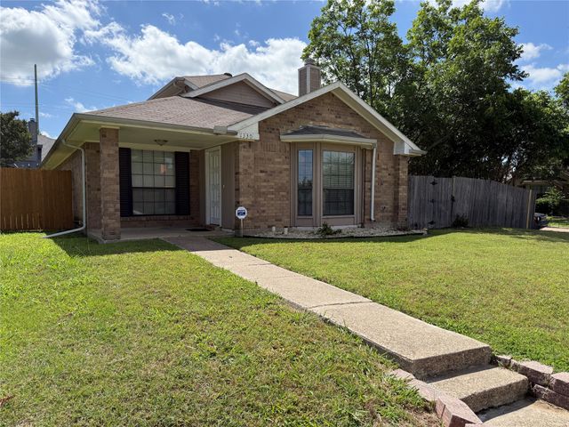 1330 Planters Road, Mesquite, TX 75149
