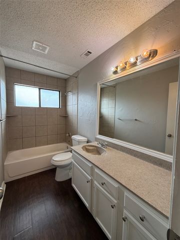 1330 Planters Road, Mesquite, TX 75149