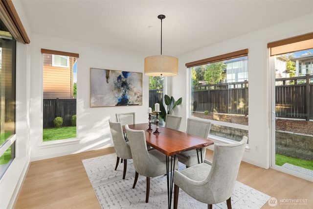 33827 56th Place S, Auburn, WA 98001
