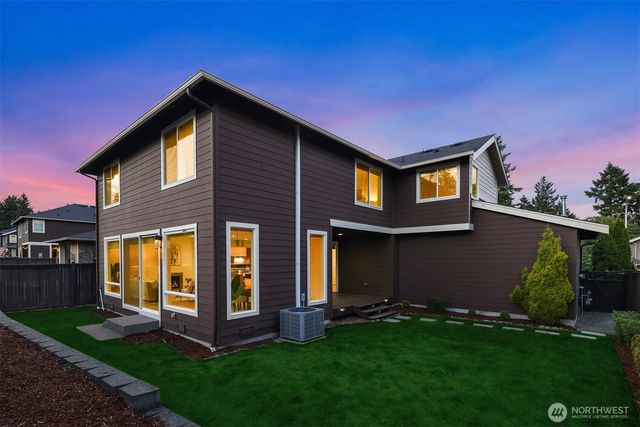 33827 56th Place S, Auburn, WA 98001