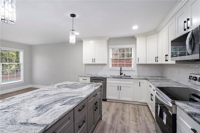 610 Pine Grove Road, Roswell, GA 30075