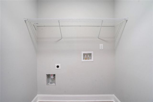 610 Pine Grove Road, Roswell, GA 30075