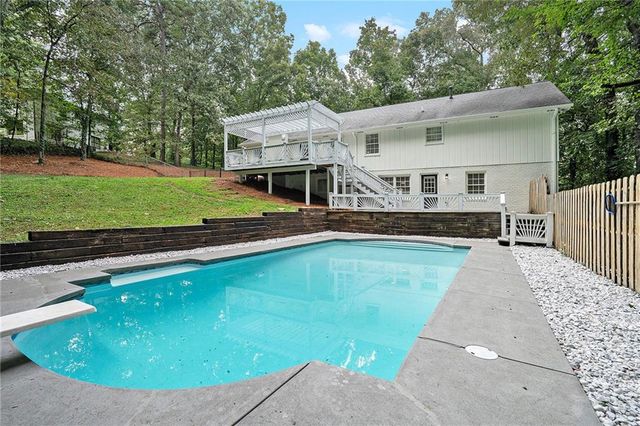 610 Pine Grove Road, Roswell, GA 30075