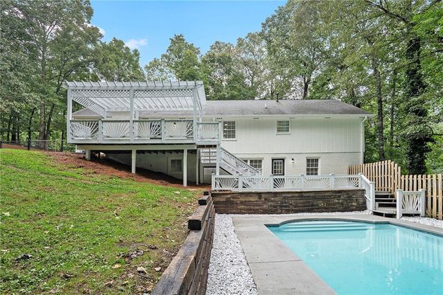 610 Pine Grove Road, Roswell, GA 30075