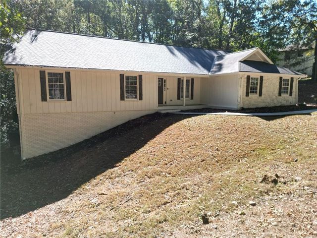 610 Pine Grove Road, Roswell, GA 30075