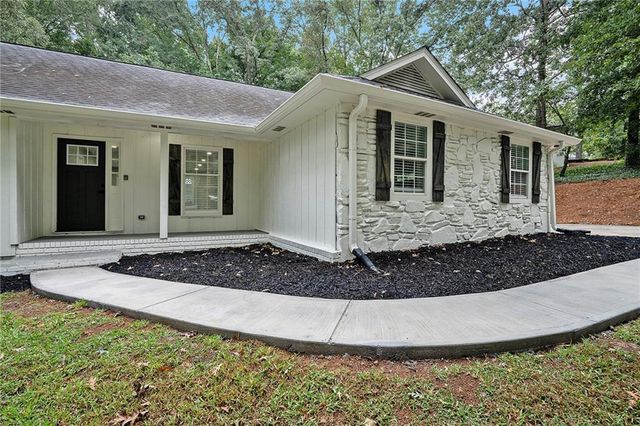 610 Pine Grove Road, Roswell, GA 30075