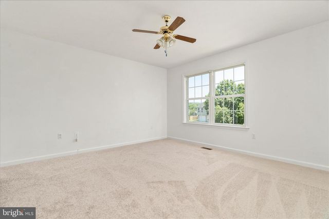 114 HILLVIEW DR, Maurertown, VA 22644