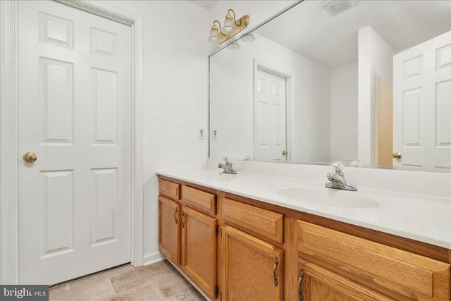 114 HILLVIEW DR, Maurertown, VA 22644