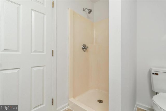 114 HILLVIEW DR, Maurertown, VA 22644