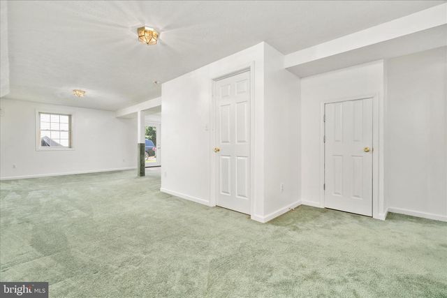 114 HILLVIEW DR, Maurertown, VA 22644