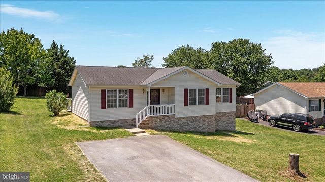 114 HILLVIEW DR, Maurertown, VA 22644