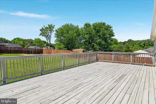 114 HILLVIEW DR, Maurertown, VA 22644