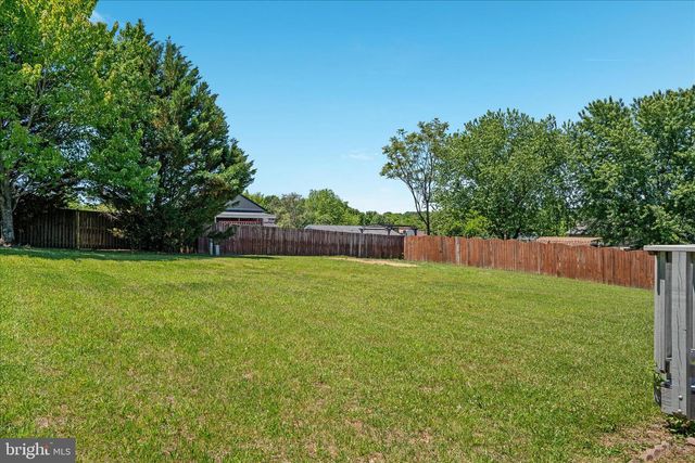 114 HILLVIEW DR, Maurertown, VA 22644
