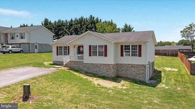 114 HILLVIEW DR, Maurertown, VA 22644