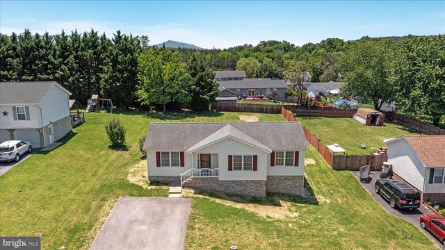 114 HILLVIEW DR, Maurertown, VA 22644